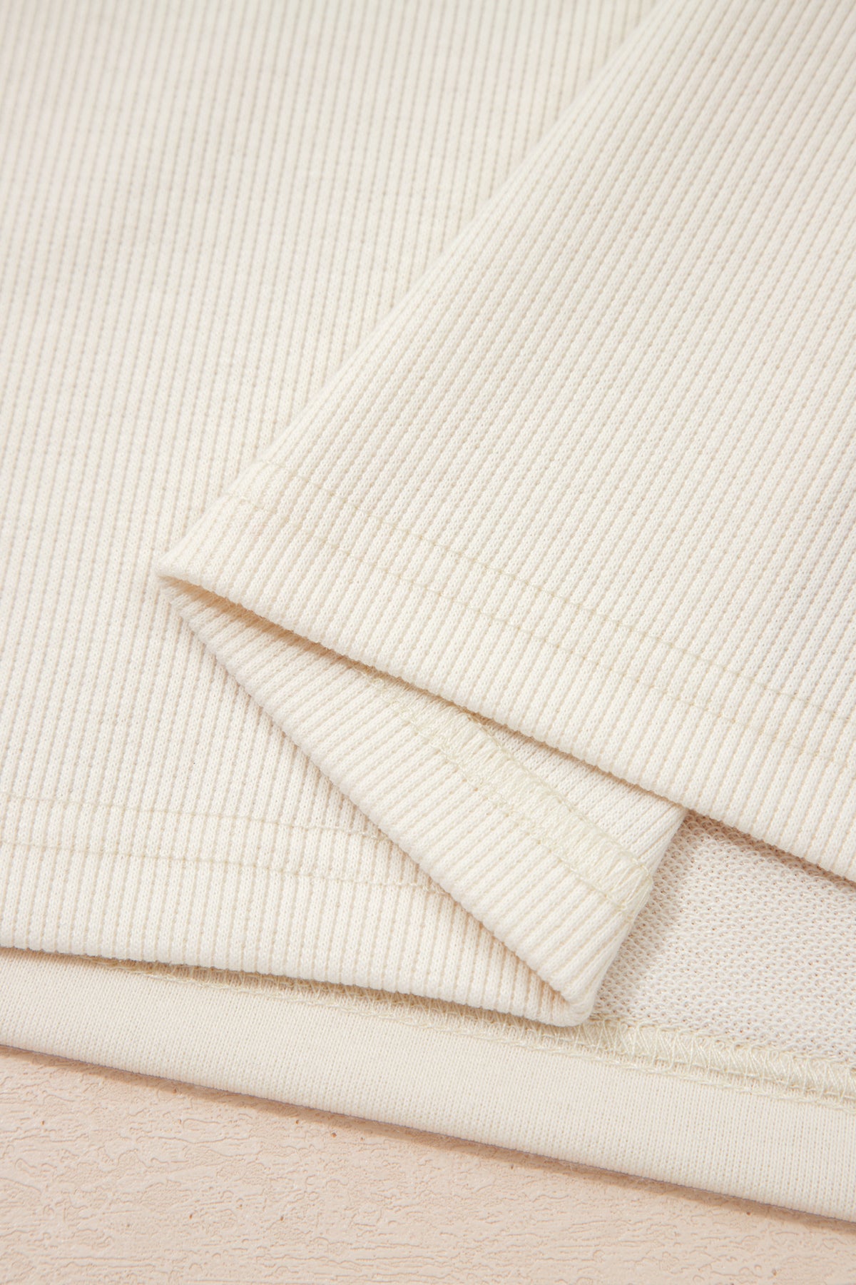 Jet Stream Solid Color Contrast Textured Patchwork Raw Edge 2pcs Short Set